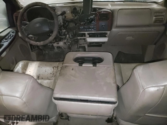 2006 Ford F-250 XL z VIN 1FTSW21Y76EA62434, wystawiony jako Copart lot #52322145 z przebiegiem Nie podano mil oraz Szkoda całkowita • Salvage title. Historia ofert i sprzedaży dostępna na DreamBid. Obrazek 8.