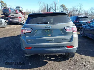 2019 Jeep Compass Limited z VIN 3C4NJDCB4KT787418, wystawiony jako IAAI lot #41435664 z przebiegiem 72 940 mil mil oraz . Historia ofert i sprzedaży dostępna na DreamBid. Obrazek 16.