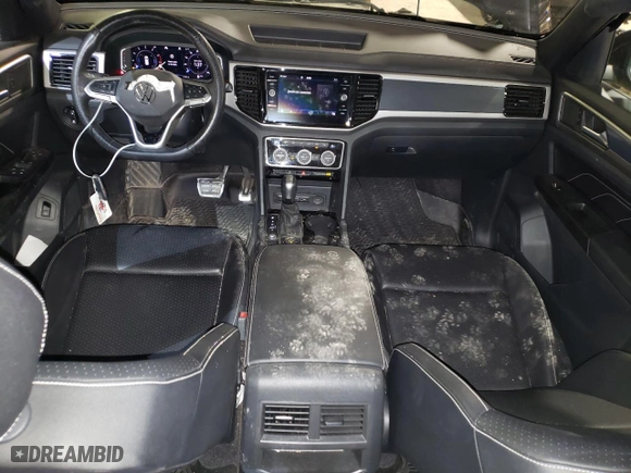 2020 Volkswagen Atlas Cross Sport 3.6L V6 SEL R-Line with VIN 1V2RE2CA7LC215675, listed as a Copart auction lot 82882393 with 61,021 mi miles. Bid and sale history available at carsss.com. Image 8.