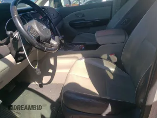 2017 Kia Sedona EX with VIN KNDMC5C1XH6264152, listed as a Copart auction lot 69098454 with 123,954 mi miles and Salvage Title. Bid and sale history available at carsss.com. Image 7.