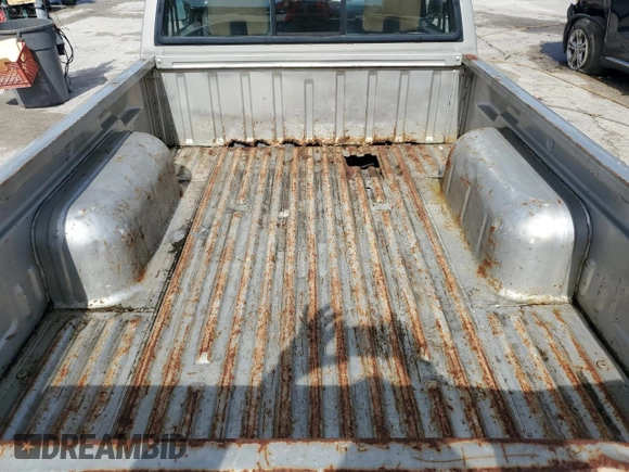 1998 Nissan Frontier XE z VIN 1N6DD21S8WC342950, wystawiony jako Copart lot #42089915 z przebiegiem Nie podano mil oraz Szkoda całkowita • Salvage title. Historia ofert i sprzedaży dostępna na DreamBid. Obrazek 11.