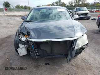 2008 Toyota Avalon XL with VIN 4T1BK36B68U261839, listed as a IAAI auction lot 41131172 with 94,829 mi miles. Bid and sale history available at carsss.com. Image 13.