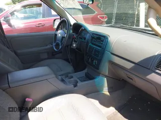 2002 Ford Explorer XLS with VIN 1FMZU62E92UA29933, listed as a IAAI auction lot 42450569 with 97,952 mi miles and . Bid and sale history available at DreamBid. Image 5.