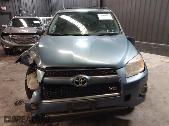 2010 Toyota RAV4 Ltd with VIN 2T3DK4DV7AW021613, listed as a IAAI auction lot 41569007 with 140,160 mi miles. Bid and sale history available at carsss.com. Image 12.