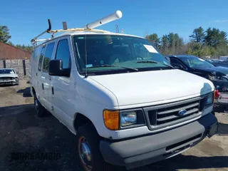 2005 Ford Econoline Cargo with VIN 1FTNE24L55HA27985, listed as a IAAI auction lot 41933293 with 63,486 mi miles. Bid and sale history available at carsss.com. Image 1.