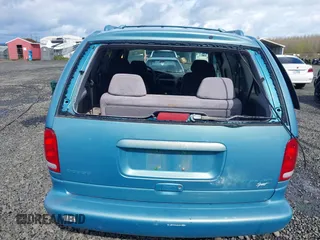 1996 Dodge Caravan SE with VIN 1B4GP45R9TB426378, listed as a IAAI auction lot 41947737 with 150,182 mi miles and . Bid and sale history available at carsss.com. Image 6.