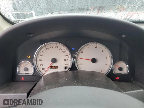 2004 Saturn VUE with VIN 5GZCZ23D24S888658, listed as a Copart auction lot 52075025 with 258,490 mi miles and Salvage Title. Bid and sale history available at DreamBid. Image 9.