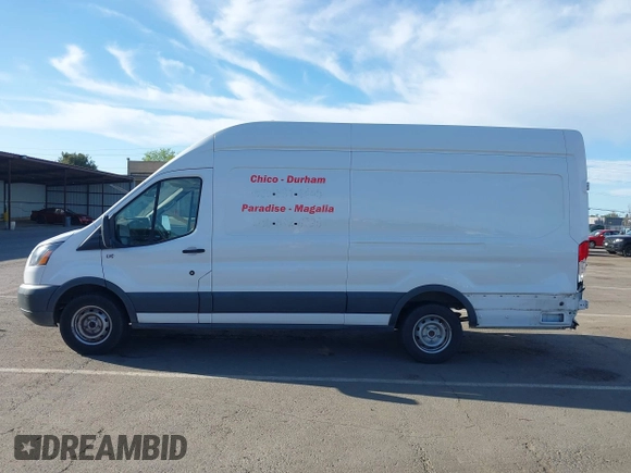 2018 Ford Transit Cargo with VIN 1FTBW3XG8JKA67561, listed as a IAAI auction lot 41997562 with 125,072 mi miles. Bid and sale history available at carsss.com. Image 15.