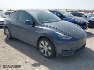 2023 Tesla Model Y Long Range with VIN 7SAYGDEE5PA035722, listed as a IAAI auction lot 41726067 with 34,357 mi miles. Bid and sale history available at carsss.com. Image 1.