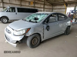 2013 Hyundai Accent GLS z VIN KMHCT4AE3DU538885, wystawiony jako Copart lot #59018795 z przebiegiem 228 150 mil mil oraz Czysty tytuł • Clean title. Historia ofert i sprzedaży dostępna na DreamBid. Obrazek 1.