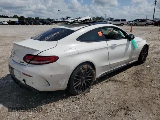 2019 Mercedes-Benz C 63 S AMG z VIN WDDWJ8HB1KF899291, wystawiony jako Copart lot #70641174 z przebiegiem Nie podano mil oraz Nie do naprawy • Non repairable. Historia ofert i sprzedaży dostępna na DreamBid. Obrazek 3.