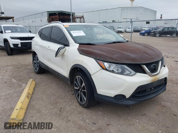 2017 Nissan Rogue S z VIN JN1BJ1CP8HW014731, wystawiony jako IAAI lot #41101662 z przebiegiem 62 882 mil mil oraz . Historia ofert i sprzedaży dostępna na DreamBid. Obrazek 1.
