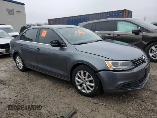 2013 Volkswagen Jetta SE with VIN 3VWDX7AJ7DM443971, listed as a Copart auction lot 52311685 with 146,971 mi miles and Clean title. Bid and sale history available at DreamBid. Image 4.