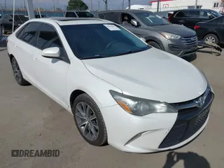 2017 Toyota Camry XLE z VIN 4T1BF1FK6HU313852, wystawiony jako IAAI lot #42020643 z przebiegiem 142 660 mil mil oraz . Historia ofert i sprzedaży dostępna na DreamBid. Obrazek 1.