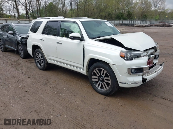 2018 Toyota 4Runner SR5 with VIN JTEBU5JR6J5556143, listed as a IAAI auction lot 42012478 with 87,394 mi miles and . Bid and sale history available at carsss.com. Image 1.