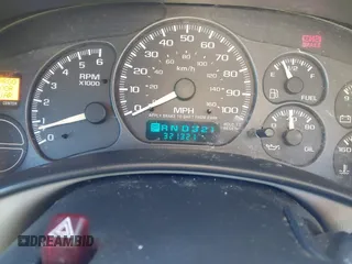 2002 Chevrolet Suburban LT with VIN 3GNFK16Z52G264577, listed as a IAAI auction lot 41881062 with 321,321 mi miles. Bid and sale history available at carsss.com. Image 7.