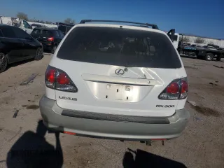 2001 Lexus RX 300 with VIN JTJGF10UX10083652, listed as a Copart auction lot 83531204 with 0 mi miles and Salvage Title. Bid and sale history available at carsss.com. Image 6.