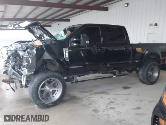 2018 Ford F-250 XL with VIN 1FT7W2BT0JEB18280, listed as a IAAI auction lot 42468353 with Not provided miles and . Bid and sale history available at DreamBid. Image 17.