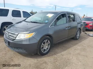 2011 Honda Odyssey EX with VIN 5FNRL5H46BB023905, listed as a IAAI auction lot 41425049 with 163,012 mi miles. Bid and sale history available at carsss.com. Image 18.