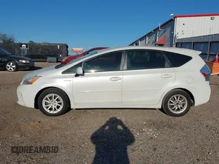 2014 Toyota Prius Two with VIN JTDZN3EU9EJ009691, listed as a IAAI auction lot 41829077 with 226,965 mi miles and . Bid and sale history available at DreamBid. Image 15.