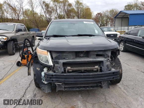 2015 Ford Utility Police Interceptor with VIN 1FM5K8AR6FGB13796, listed as a Copart auction lot 77869864 with 157,449 mi miles and Salvage Title. Bid and sale history available at carsss.com. Image 5.