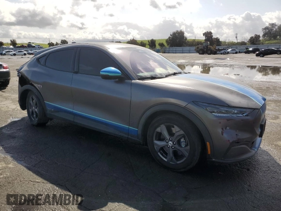 2021 Ford Mustang Mach-E Select с VIN 3FMTK1RM1MMA27242, выставлен на аукционе Copart как лот 49420335 с пробегом 44 512 миль миль и Списание • Salvage title. История ставок и продаж доступна на DreamBid. Изображение 4.