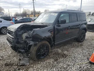 2022 Land Rover Defender SE z VIN SALEP7RU6N2106733, wystawiony jako Copart lot #43371445 z przebiegiem 41 667 mil mil oraz Szkoda całkowita • Salvage title. Historia ofert i sprzedaży dostępna na DreamBid. Obrazek 1.