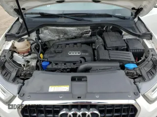 2015 Audi Q3 Premium Plus with VIN WA1EFCFS7FR004141, listed as a Copart auction lot 53737925 with 97,568 mi miles and Clean title. Bid and sale history available at DreamBid. Image 12.