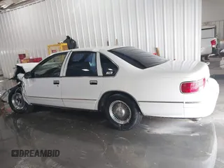1996 Chevrolet Caprice 1SA Special Value z VIN 1G1BL52P3TR165928, wystawiony jako IAAI lot #41271004 z przebiegiem 130 794 mil mil oraz . Historia ofert i sprzedaży dostępna na DreamBid. Obrazek 14.