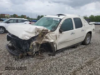 2013 Chevrolet Avalanche LTZ z VIN 3GNTKGE70DG107029, wystawiony jako Copart lot #56947685 z przebiegiem Nie podano mil oraz Szkoda całkowita • Salvage title. Historia ofert i sprzedaży dostępna na DreamBid. Obrazek 1.