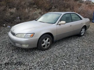 1998 Lexus ES 300 Luxury Sport Sdn with VIN JT8BF28G9W5042763, listed as a Copart auction lot 43462835 with 277,945 mi miles and Salvage Title. Bid and sale history available at carsss.com. Image 1.