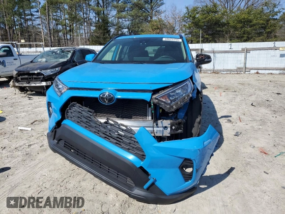 2020 Toyota RAV4 XLE with VIN JTMP1RFV9LD051383, listed as a Copart auction lot 48625755 with 16,715 mi miles and Salvage Title. Bid and sale history available at carsss.com. Image 5.