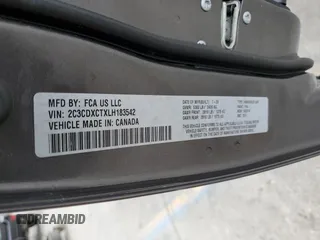 2020 Dodge Charger R/T z VIN 2C3CDXCTXLH183542, wystawiony jako Copart lot #58858325 z przebiegiem 52 999 mil mil oraz Szkoda całkowita • Salvage title. Historia ofert i sprzedaży dostępna na DreamBid. Obrazek 12.