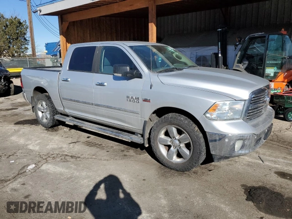 2014 Ram 1500 Big Horn z VIN 1C6RR7LT5ES360735, wystawiony jako Copart lot #46830285 z przebiegiem 165 301 mil mil oraz Szkoda całkowita • Salvage title. Historia ofert i sprzedaży dostępna na DreamBid. Obrazek 4.