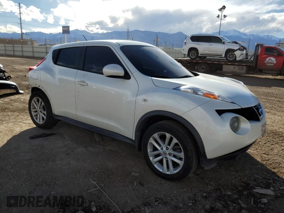 2014 Nissan Juke S with VIN JN8AF5MV5ET481301, listed as a Copart auction lot 45581615 with 109,936 mi miles and Salvage title. Bid and sale history available at DreamBid. Image 4.