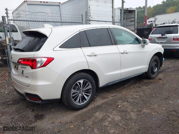 2018 Acura RDX w/Advance Pkg with VIN 5J8TB4H70JL009007, listed as a IAAI auction lot 40382722 with 104,933 mi miles. Bid and sale history available at carsss.com. Image 4.