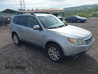 2012 Subaru Forester X Premium с VIN JF2SHBDC1CH451091, выставлен на аукционе IAAI как лот 42228416 с пробегом 151 800 миль миль и . История ставок и продаж доступна на DreamBid. Изображение 1.