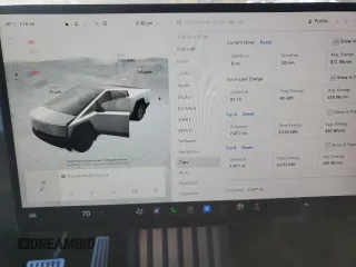2024 Tesla Cybertruck Cyberbeast z VIN 7G2CEHEE8RA037002, wystawiony jako Copart lot #51112195 z przebiegiem 7477 mil mil oraz Szkody całkowita. Historia ofert i sprzedaży dostępna na DreamBid. Obrazek 9.