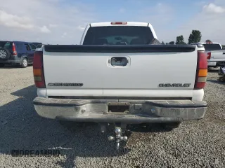 2002 Chevrolet Silverado 1500HD LS z VIN 1GCGC13U22F115497, wystawiony jako Copart lot #66585824 z przebiegiem 211 687 mil mil oraz Szkoda całkowita • Salvage title. Historia ofert i sprzedaży dostępna na DreamBid. Obrazek 6.
