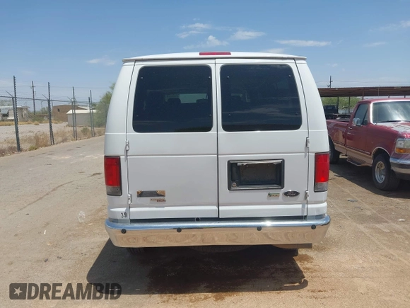 2014 Ford Econoline Passenger XL with VIN 1FBNE3BL8EDA14636, listed as a IAAI auction lot 42652318 with 120,829 mi miles and . Bid and sale history available at DreamBid. Image 16.