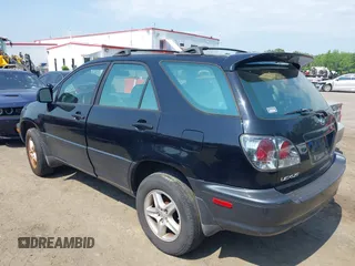 2001 Lexus RX 300 z VIN JTJHF10U610228772, wystawiony jako IAAI lot #42283711 z przebiegiem 205 423 mil mil oraz . Historia ofert i sprzedaży dostępna na DreamBid. Obrazek 3.