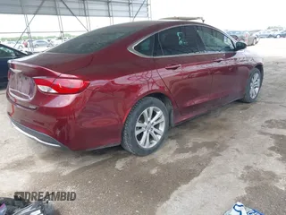 2015 Chrysler 200 Limited z VIN 1C3CCCAB5FN605797, wystawiony jako IAAI lot #42418609 z przebiegiem 93 571 mil mil oraz . Historia ofert i sprzedaży dostępna na DreamBid. Obrazek 4.