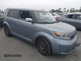2010 Scion xB z VIN JTLZE4FE1A1100370, wystawiony jako IAAI lot #42360308 z przebiegiem 229 323 mil mil oraz . Historia ofert i sprzedaży dostępna na DreamBid. Obrazek 1.