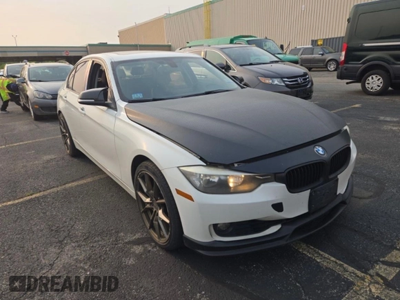 2014 BMW 3 Series 328i xDrive с VIN WBA3B5G57ENS10589, выставлен на аукционе Copart как лот 60533065 с пробегом 208 112 миль миль и Чистый • Clean title. История ставок и продаж доступна на DreamBid. Изображение 1.