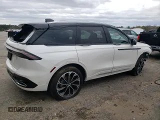 2024 Lincoln Nautilus Reserve z VIN 5LMPJ8KA4RJ793559, wystawiony jako Copart lot #54917475 z przebiegiem 2 682 mil mil oraz Szkoda całkowita • Salvage title. Historia ofert i sprzedaży dostępna na DreamBid. Obrazek 3.