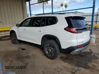 2025 GMC Acadia FWD Elevation z VIN 1GKENKRS7SJ141527, wystawiony jako Copart lot #45313575 z przebiegiem 4 241 mil mil oraz Czysty tytuł • Clean title. Historia ofert i sprzedaży dostępna na DreamBid. Obrazek 2.