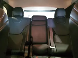 2018 Jeep Cherokee Limited z VIN 1C4PJMDB9JD617020, wystawiony jako Copart lot #55387035 z przebiegiem 70 146 mil mil oraz Szkoda całkowita • Salvage title. Historia ofert i sprzedaży dostępna na DreamBid. Obrazek 10.