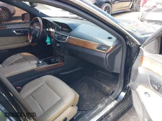 2013 Mercedes-Benz E-Class E 350 Luxury with VIN WDDHF8JB3DA758470, listed as a IAAI auction lot 41879606 with 181,729 mi miles. Bid and sale history available at carsss.com. Image 5.