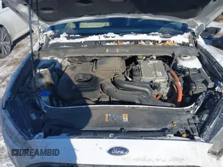 2013 Ford Fusion SE Hybrid with VIN 3FA6P0LU8DR272165, listed as a IAAI auction lot 41333539 with 196,843 mi miles. Bid and sale history available at carsss.com. Image 10.
