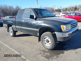 1997 Toyota T100 DX with VIN JT4UN22D3V0042510, listed as a IAAI auction lot 41305455 with 159,848 mi miles. Bid and sale history available at carsss.com. Image 1.